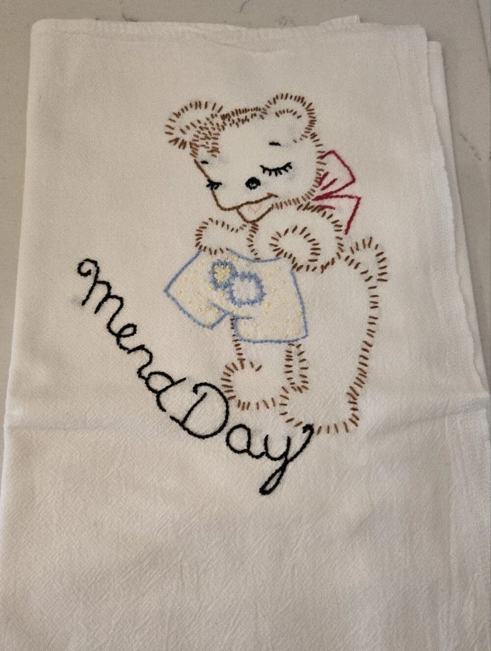 Vintage Embroidered Bears Lot Of 3 Cotton Dish Tea Towels Large 32 x 32 Inches